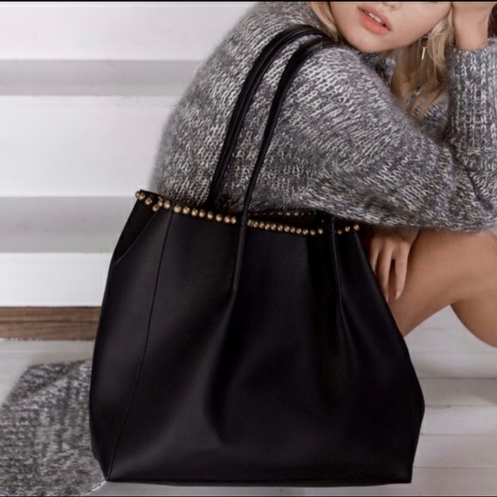 B-Low the Belt bag